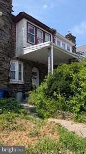 5636 McMahon Ave