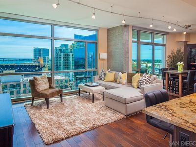 800 The Mark Ln #1806