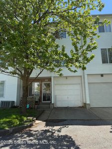 44 Amanda Ct