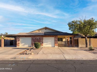 1251 E GROVE Circle