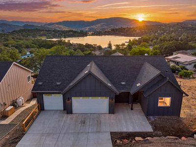 17247 Meadow View Drive