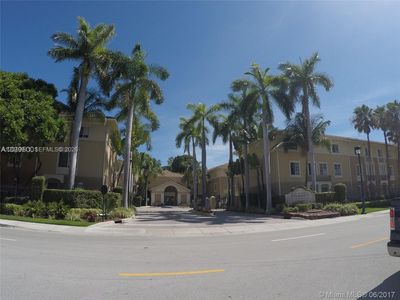 2921 NE 185th St APT 1202