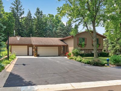 1838 Kathryn Cir