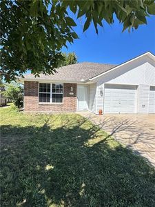 Property at 1406 SW Blue Branch Dr, Grain Valley, MO
