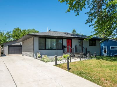 632 Algeria Rd