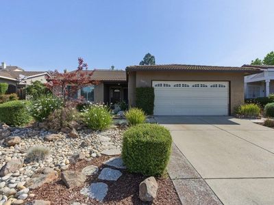 2072 Pleasant Crest Ct