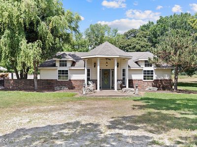 2953 Rowan Dr