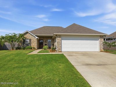 1402 Victoria Ln