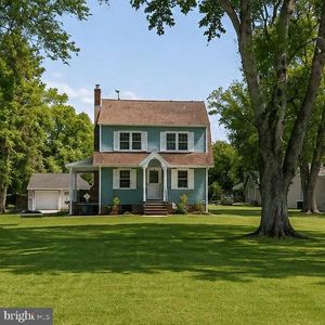 615 Hawks Bridge Rd
