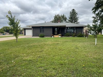 Property at 811 E Meadow Ln, Redwood Falls, MN