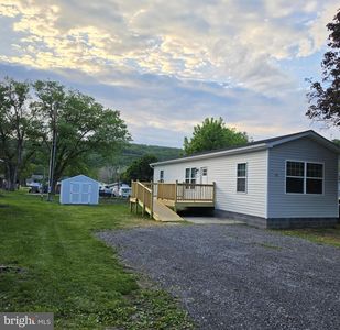 30 S Skyline Dr