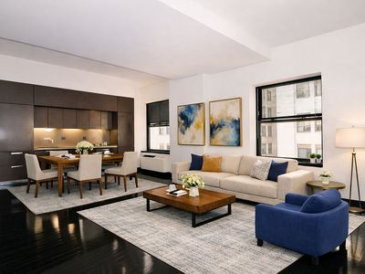 20 Pine St APT 2409