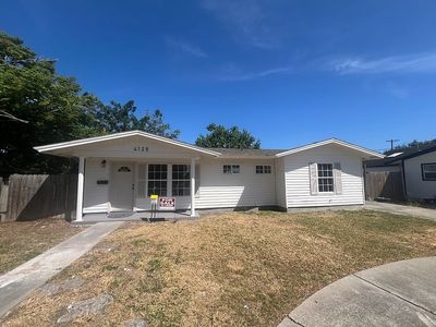 4126 Robinhood Dr