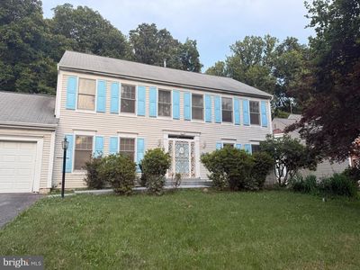 1437 Kings Manor Dr