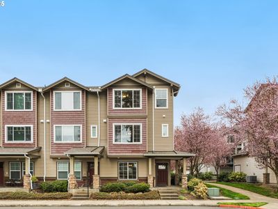 10590 NE Cedar Falls Loop