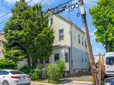 609 Montgomery St