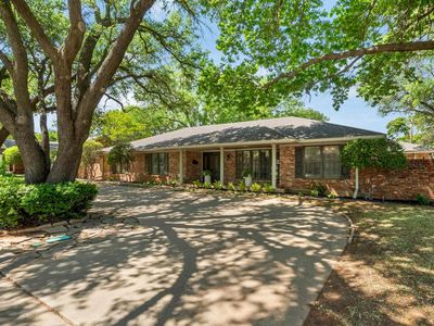 2431 Brentwood Dr