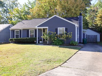 7102 Lydgate Dr