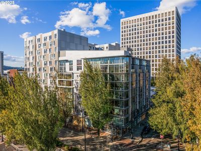 533 NE Holladay St APT 605