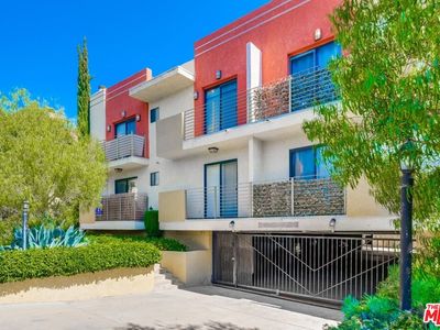 10740 Lawler St APT 11