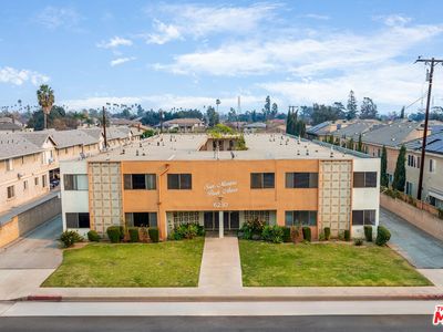 6230 N San Gabriel Blvd