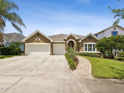 333 WOODLAND GREENS Drive