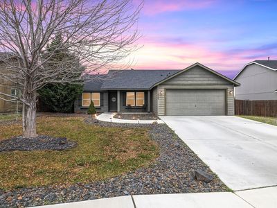 6109 Beacon Rock Ln