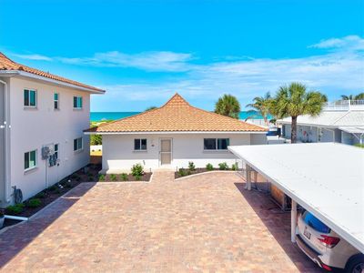 1200 Tarpon Center Dr #1
