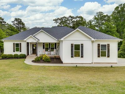 221 Glen Laurel Dr