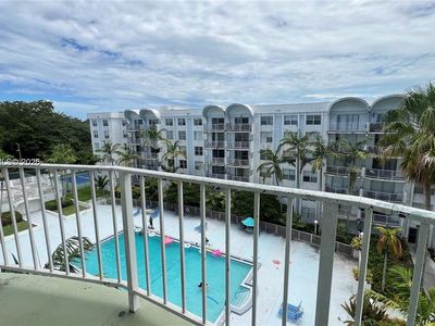 486 NW 165th St Rd APT B606