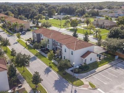 1050 LAS FUENTES DRIVE