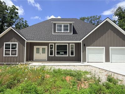 15 Skipton Dr