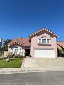 2223 Lobelia Ave