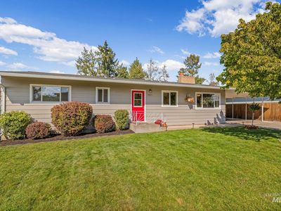 2621 Willow Dr