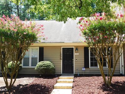 10 Crystal Oaks Ct