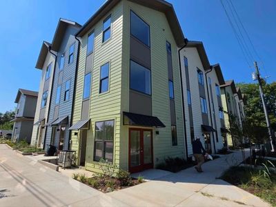 1121 Allene Ave SW #201