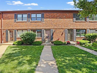 7965 Royal Arms Ct