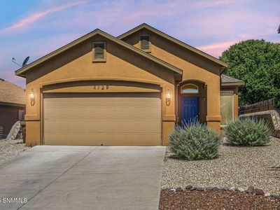 4729 Rimrock Dr