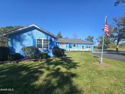 722 Henrietta Rd