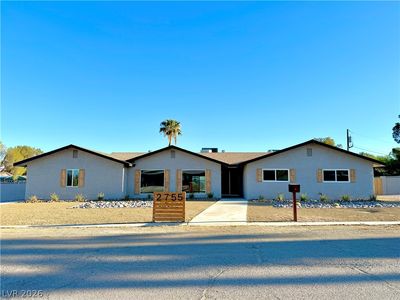 2755 S Torrey Pines Dr
