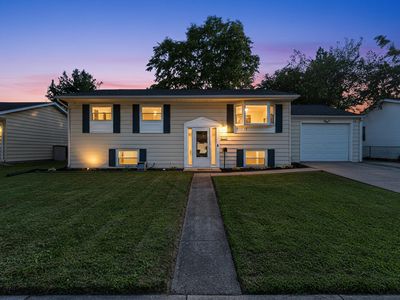 1129 Hawthorne Dr