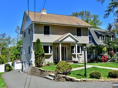 23 Airmount Ave