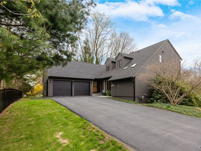 3145 Hidden Lake Dr