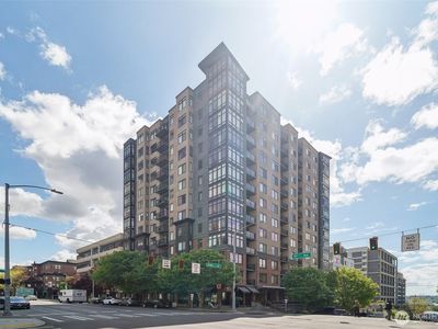 2721 1st Avenue #906