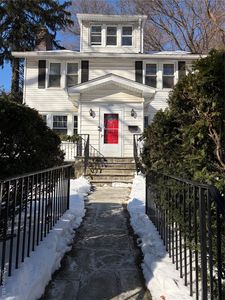 306 Hutchinson Boulevard