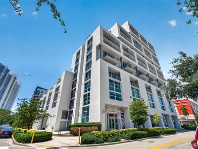 350 NE 24th St APT 609