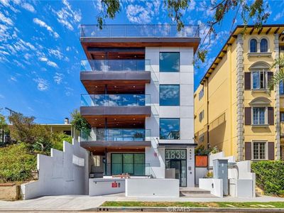 1839 Pandora Avenue Penthouse