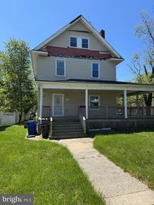 3219 Carlisle Ave