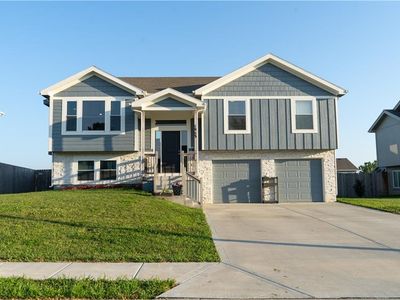 Property at 1913 Eagle Dr, Harrisonville, MO