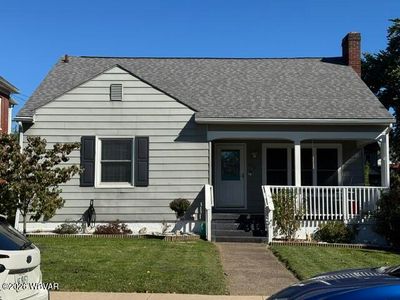 930 Elizabeth St